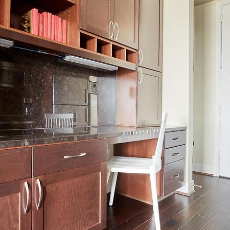 Sonder At The Catherine Austin Luaran gambar