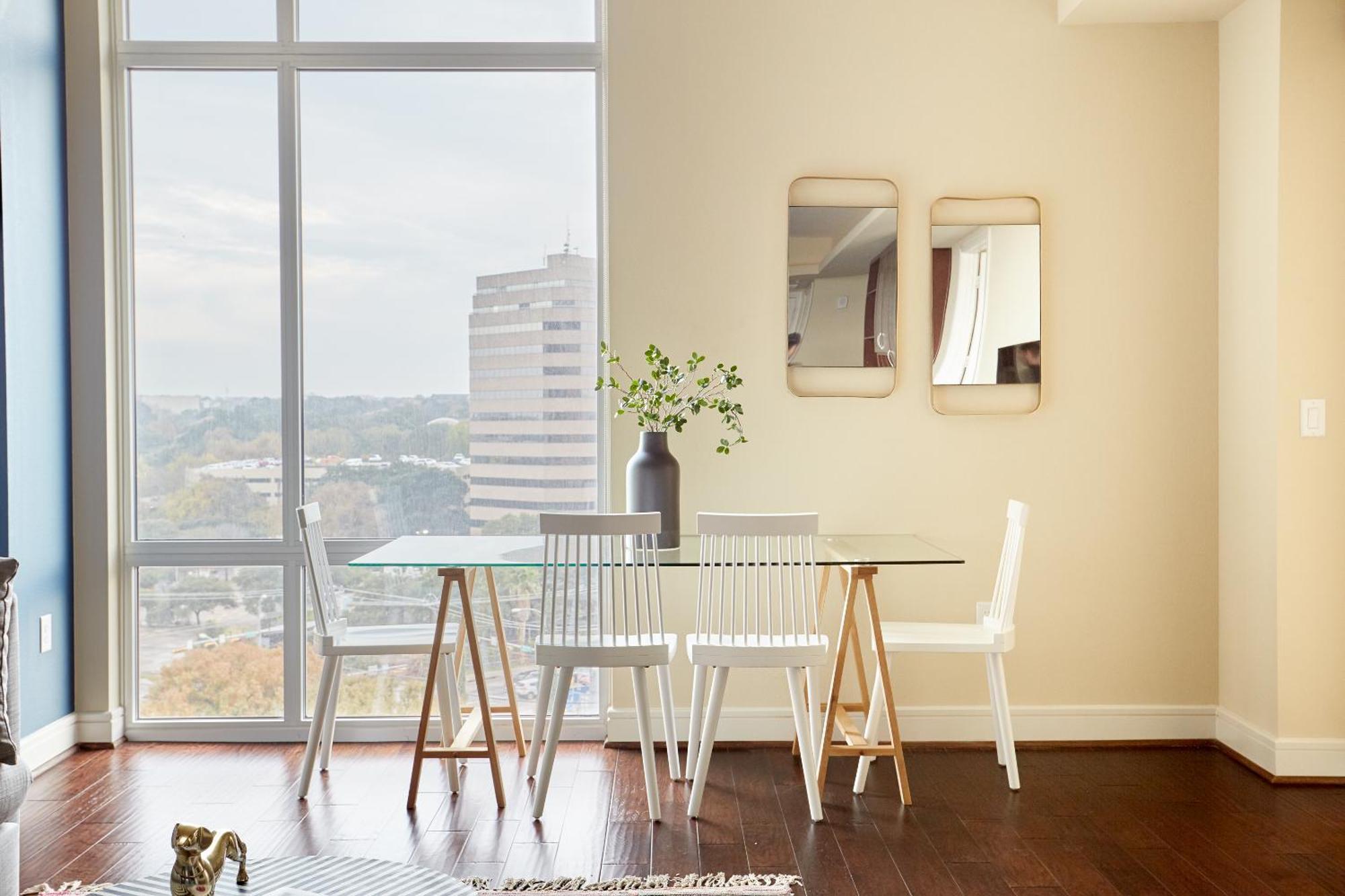 Sonder At The Catherine Austin Luaran gambar